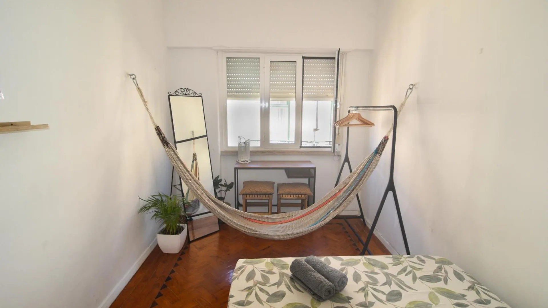 Maria Shared Apartment In Central Lisboa
